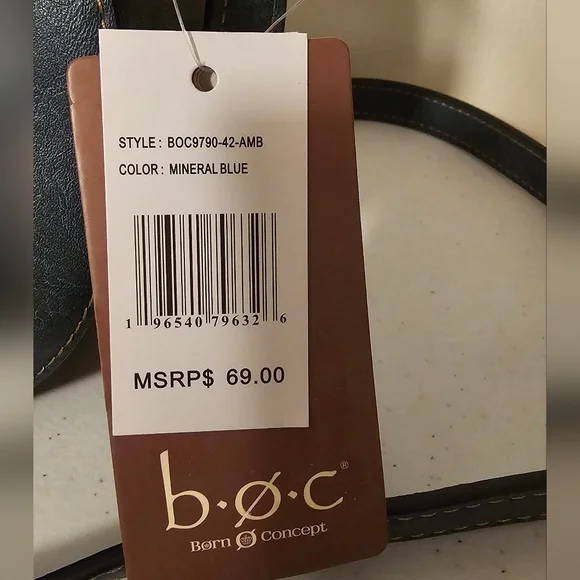 b.o.c. Women's Blue Embossed Shoulder Bag - Picture 2 of 4